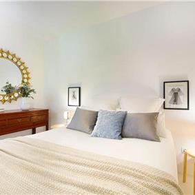 3 Bedroom Villa with Pool, Terrace and Sea Views near Vinisce, Sleeps 7